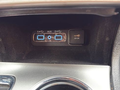 Used 2018 Jeep Grand Cherokee Limited AWD/4WD image 18