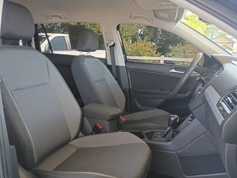 Used 2020 Volkswagen Tiguan S FWD image 3
