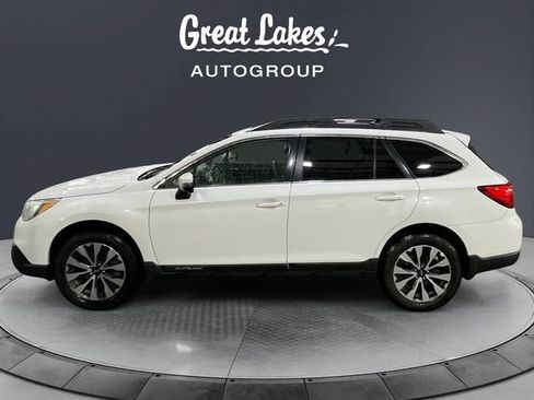 Used 2016 Subaru Outback 2.5i Limited AWD/4WD image 2