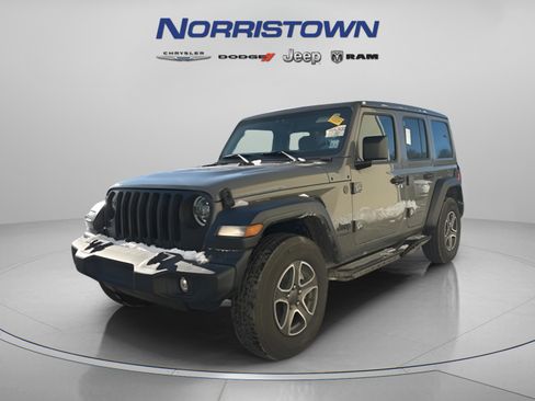 Certified 2022 Jeep Wrangler Unlimited Sport w/ Sun And Sound Package image 3