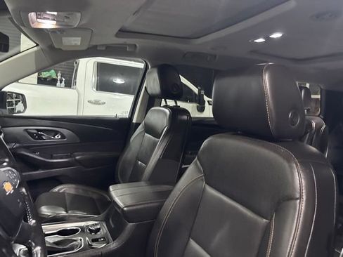 Used 2021 Chevrolet Traverse Premier w/ Redline Edition AWD/4WD image 12