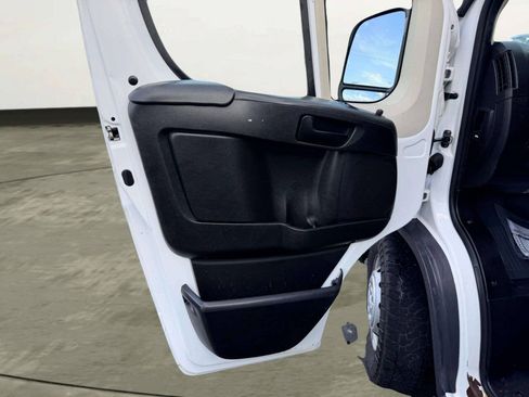 Used 2017 RAM ProMaster 3500 w/ Premium Appearance Group FWD image 15