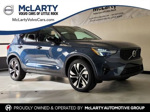 New 2026 Volvo XC40 B4 Plus w/ Climate Package FWD image 1