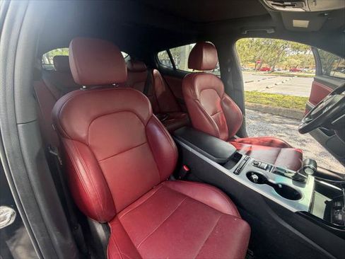 Used 2018 Kia Stinger GT1 RWD image 14