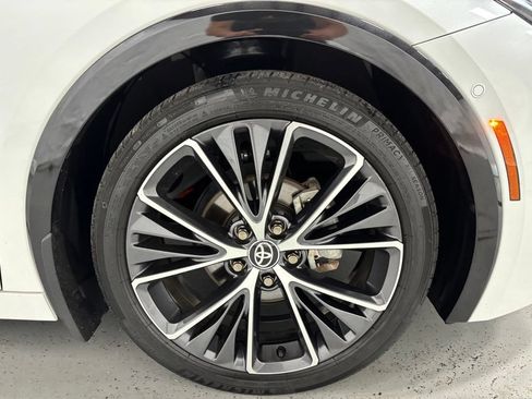 Used 2024 Toyota Prius Limited w/ Limited Premium Package FWD image 64