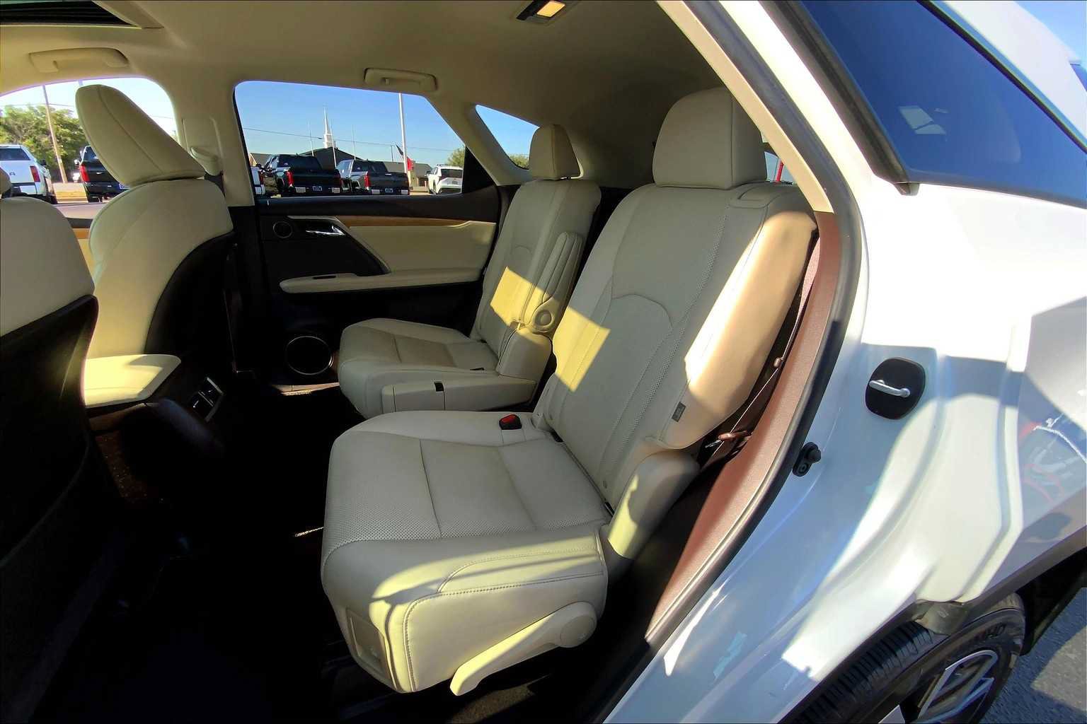 Used 2020 Lexus RX 450hL AWD w/ Premium Package image 21