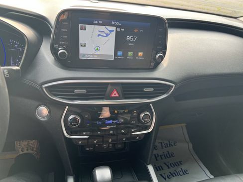 Used 2019 Hyundai Santa Fe FWD image 11
