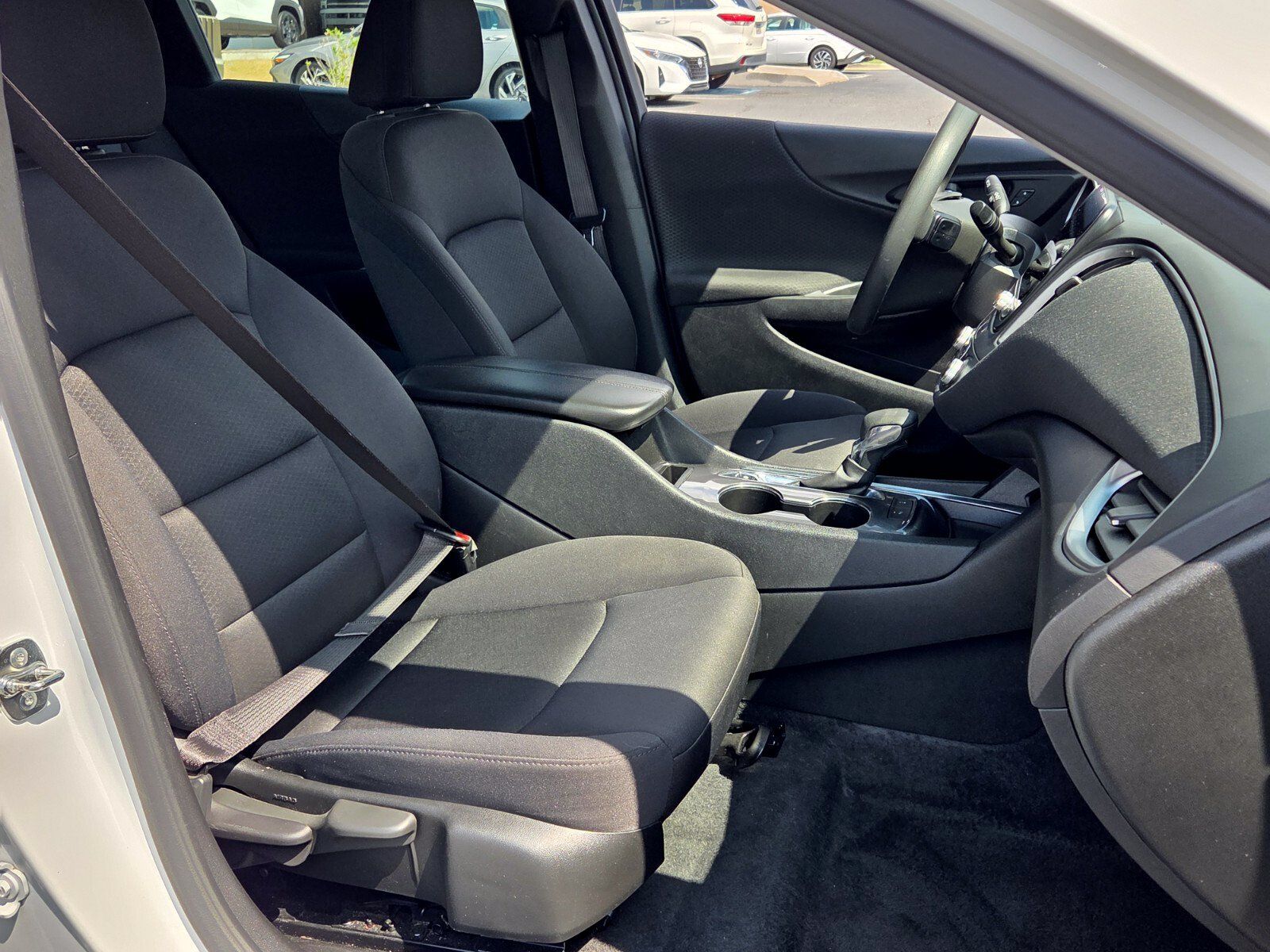 Used 2025 Chevrolet Malibu LT FWD image 17