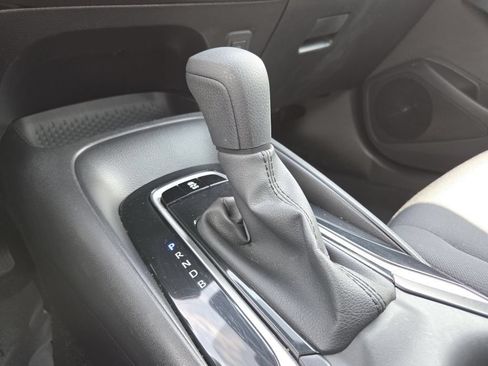 Used 2025 Toyota Corolla LE FWD image 33