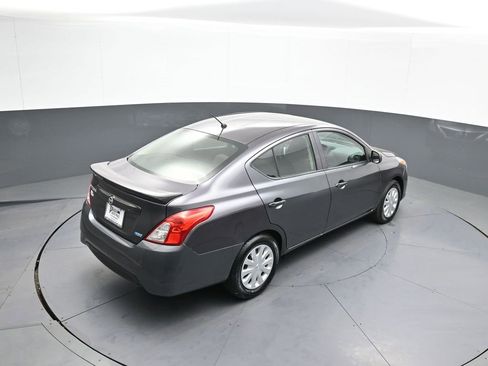 Used 2015 Nissan Versa S Plus image 37