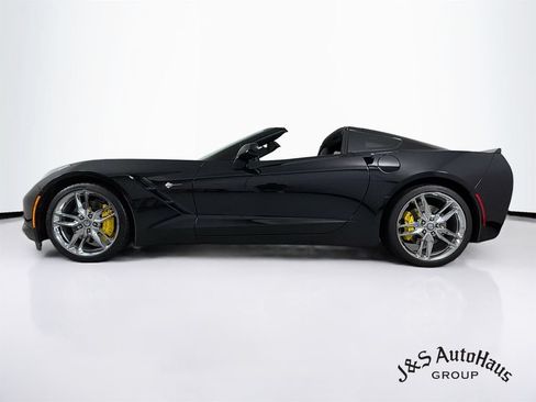 Used 2016 Chevrolet Corvette Stingray Coupe w/ 2LT Preferred Equipment Group RWD image 4