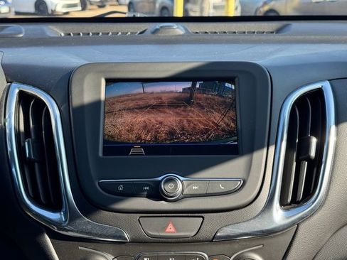 Used 2020 Chevrolet Equinox LT image 4