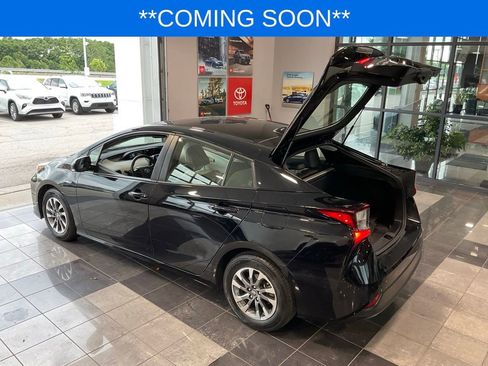 Used 2020 Toyota Prius Limited w/ Premium Convenience Package FWD image 22