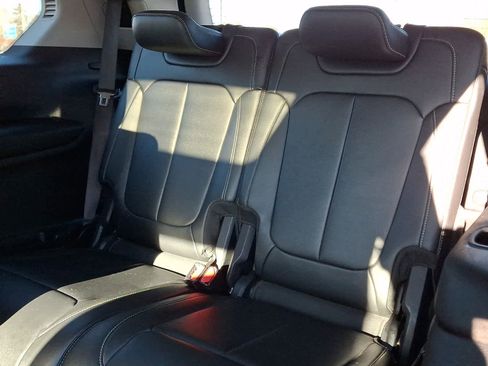 Used 2021 Jeep Grand Cherokee L Limited image 11