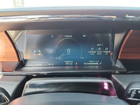 Used 2023 Lincoln Navigator Reserve AWD/4WD image 17