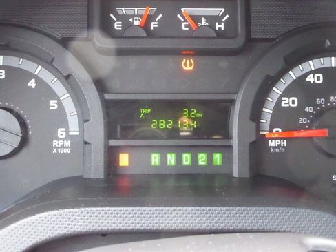 Used 2013 Ford E-350 and Econoline 350 XL image 11