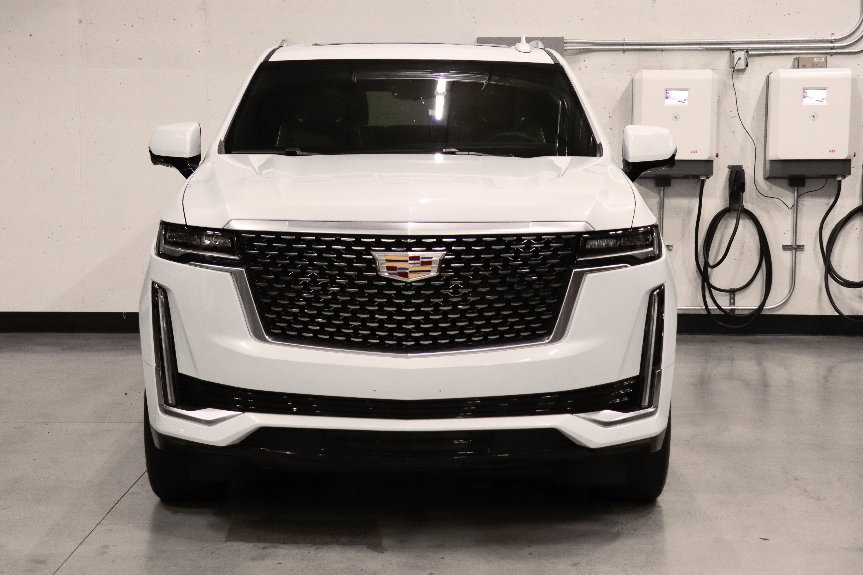 Used 2023 Cadillac Escalade Premium Luxury w/ LPO, Floor Liner Package AWD/4WD image 8