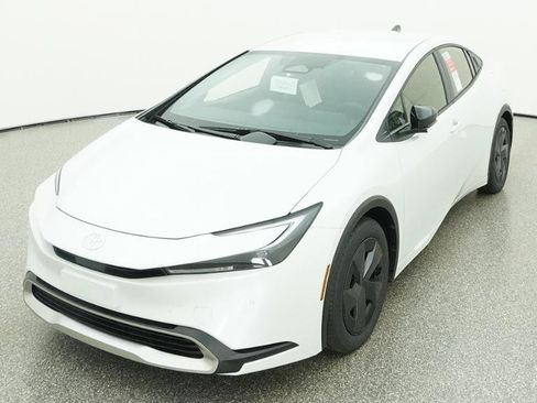 New 2026 Toyota Prius Plug-In Hybrid FWD image 34