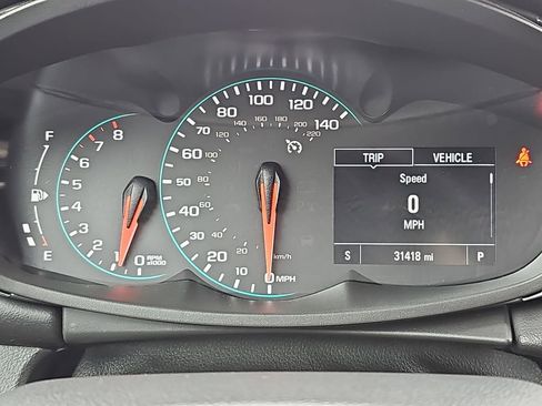 Used 2022 Chevrolet Trax LT w/ Redline Edition image 18