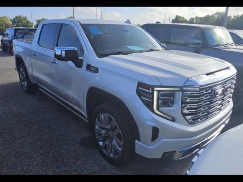 Used 2024 GMC Sierra 1500 Denali image 3