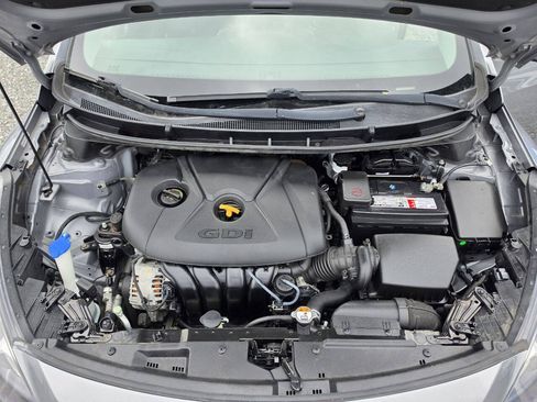 Used 2014 Hyundai Elantra GT FWD image 10