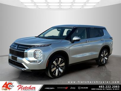 Used 2025 Mitsubishi Outlander SE