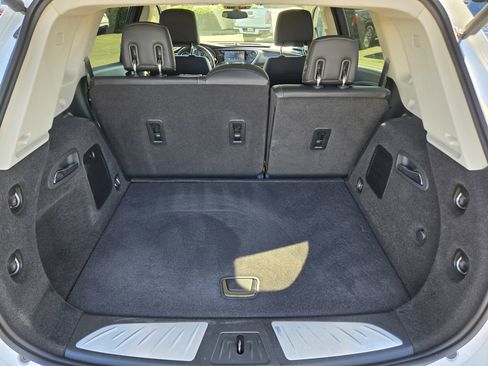 Used 2020 Buick Envision Essence image 9