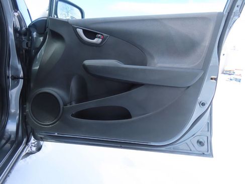 Used 2013 Honda Fit image 38