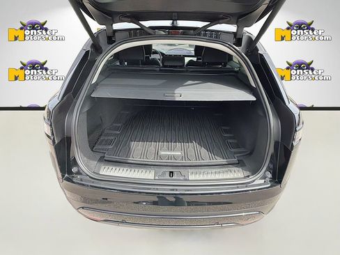 Used 2024 Land Rover Range Rover Velar S image 31