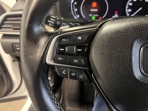 Used 2018 Honda Accord Sport image 25