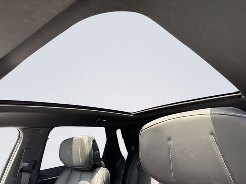 Certified 2024 Cadillac Lyriq Sport RWD image 6