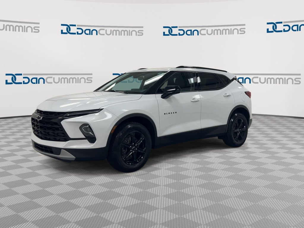 Used 2023 Chevrolet Blazer LT w/ Convenience Package FWD image 4
