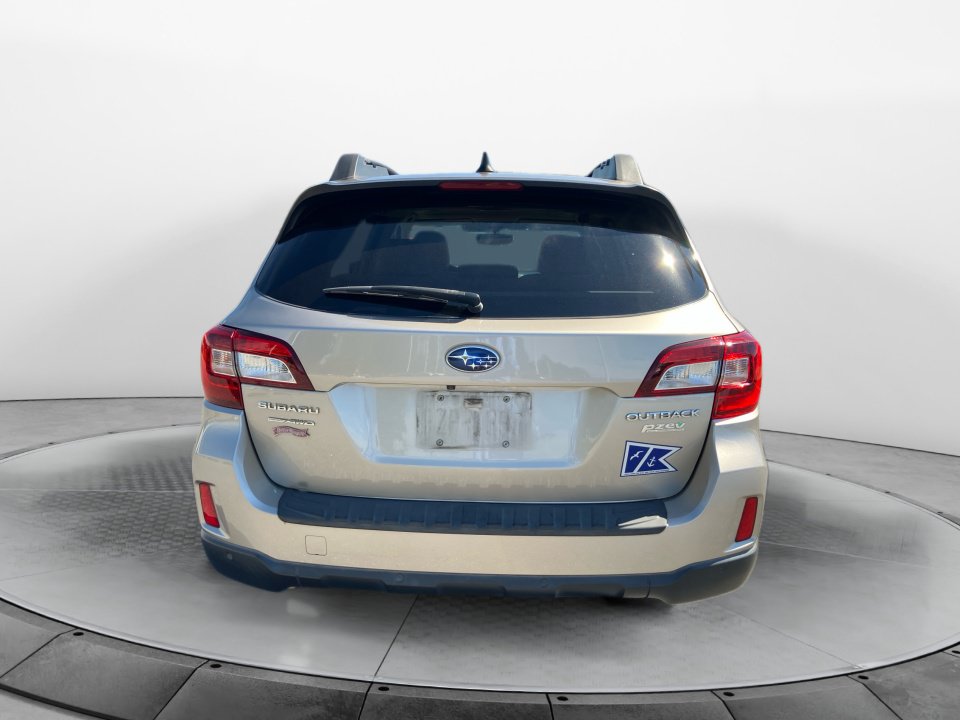 Used 2017 Subaru Outback 2.5i Limited AWD/4WD image 18