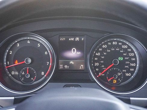 Used 2020 Volkswagen Atlas Cross Sport SE w/ Panoramic Sunroof Package image 46