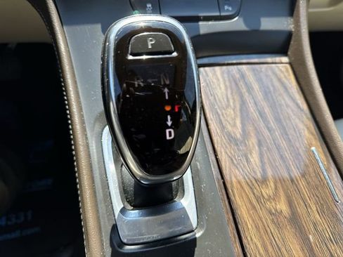 Used 2018 Buick LaCrosse Essence w/ Sun and Shade Package FWD image 16