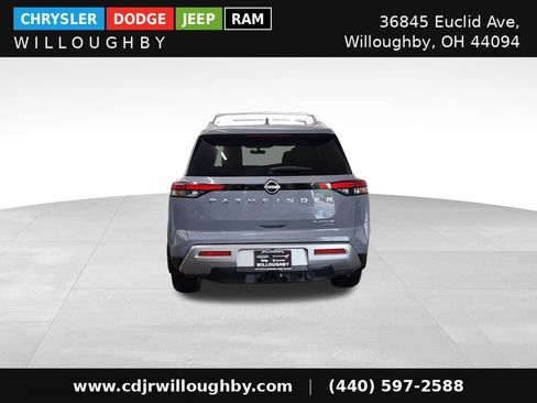 Used 2025 Nissan Pathfinder Platinum AWD/4WD image 8