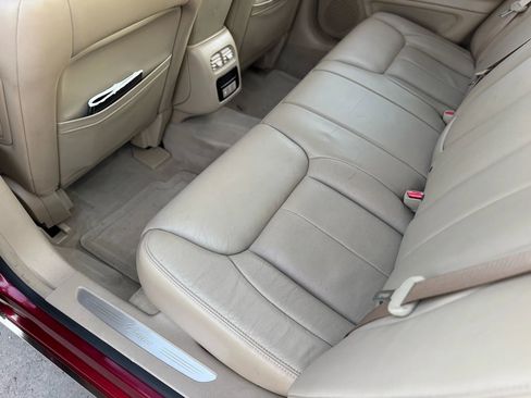 Used 2006 Cadillac DTS image 27