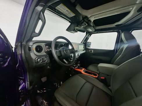 Used 2026 Jeep Gladiator Mojave AWD/4WD image 16