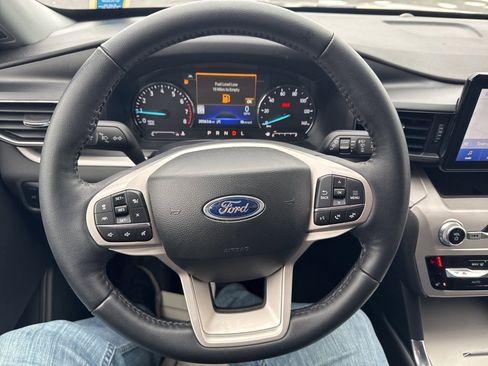 Used 2023 Ford Explorer XLT w/ Equipment Group 202A image 24