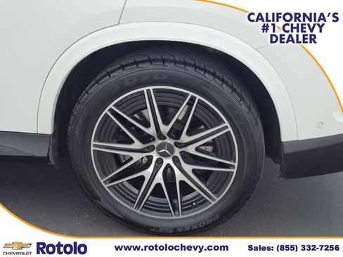 Used 2025 Mercedes-Benz GLC 43 AMG 4MATIC image 11