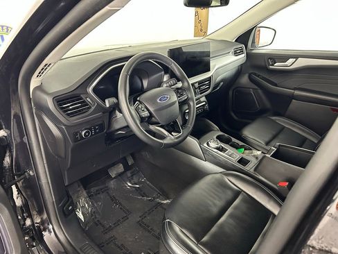 Used 2024 Ford Escape Platinum image 13