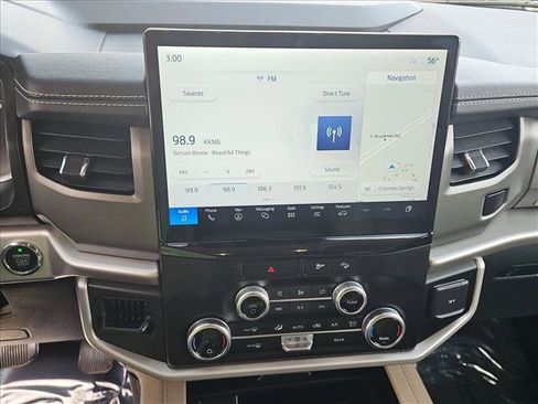 Used 2023 Ford Expedition Max XLT image 15