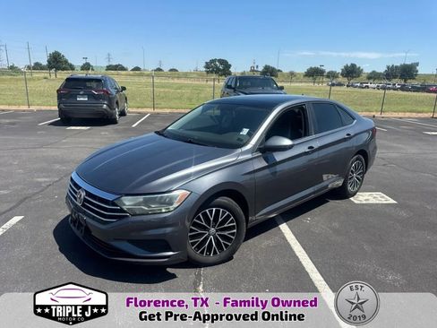 Used 2019 Volkswagen Jetta SE FWD image 1