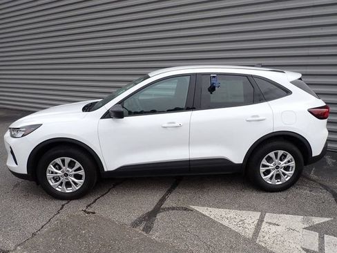 Certified 2025 Ford Escape Active w/ Cold Weather Package AWD/4WD image 2