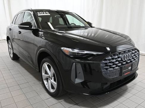 Used 2025 Audi Q5 Premium Plus AWD/4WD image 15
