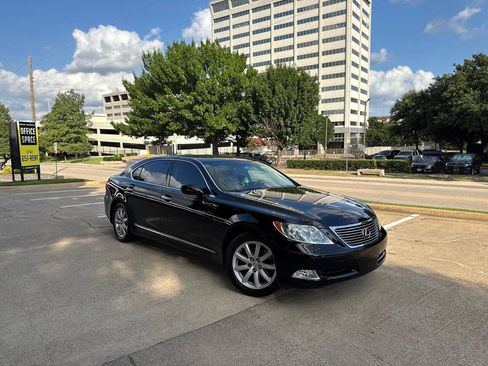 Used 2007 Lexus LS 460 L RWD image 2
