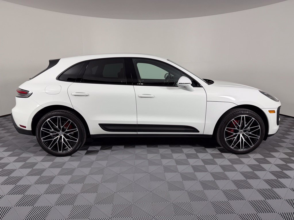 Used 2024 Porsche Macan S AWD/4WD image 12