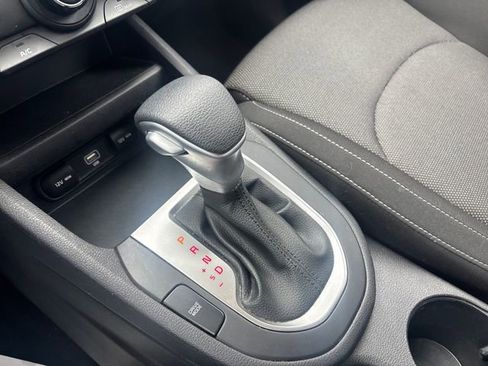Used 2023 Kia Forte LXS w/ LXS Technology Package FWD image 18