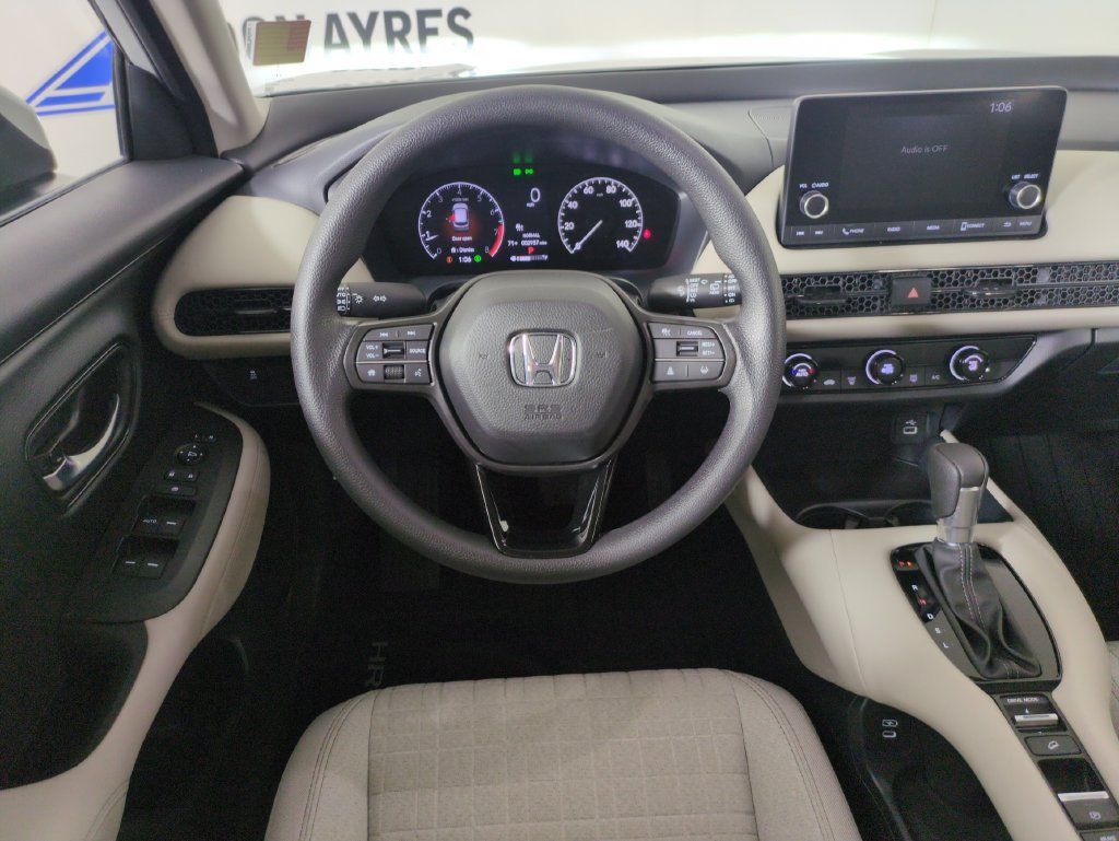 Certified 2025 Honda HR-V LX image 18
