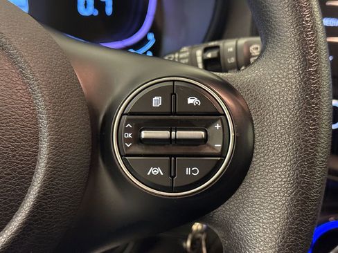 Used 2024 Kia Soul LX w/ Option Group 015 FWD image 28